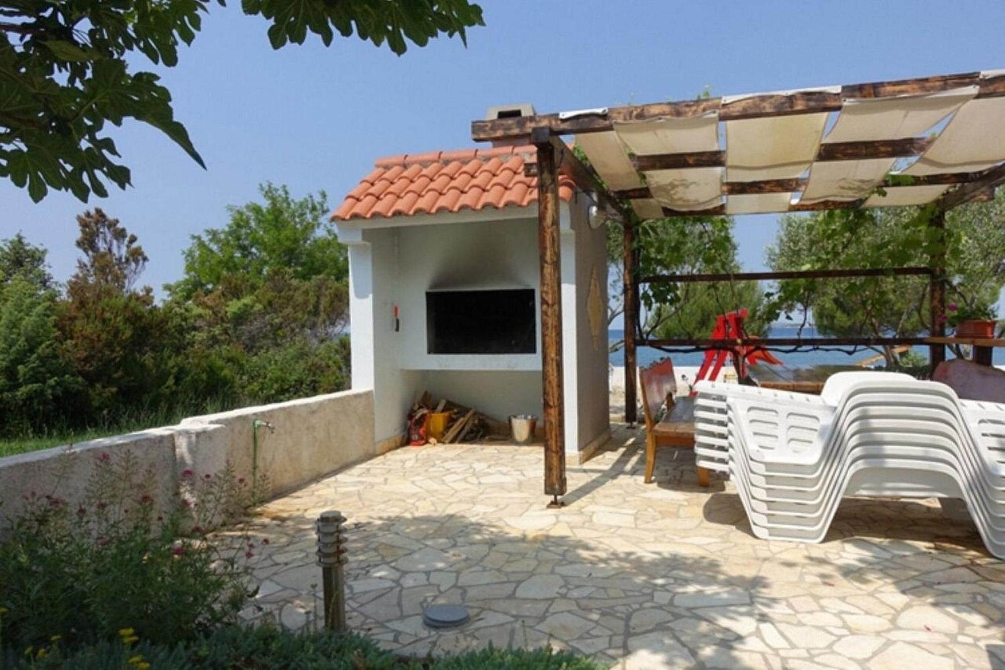 Apartments Ivo Затон Екстериор снимка