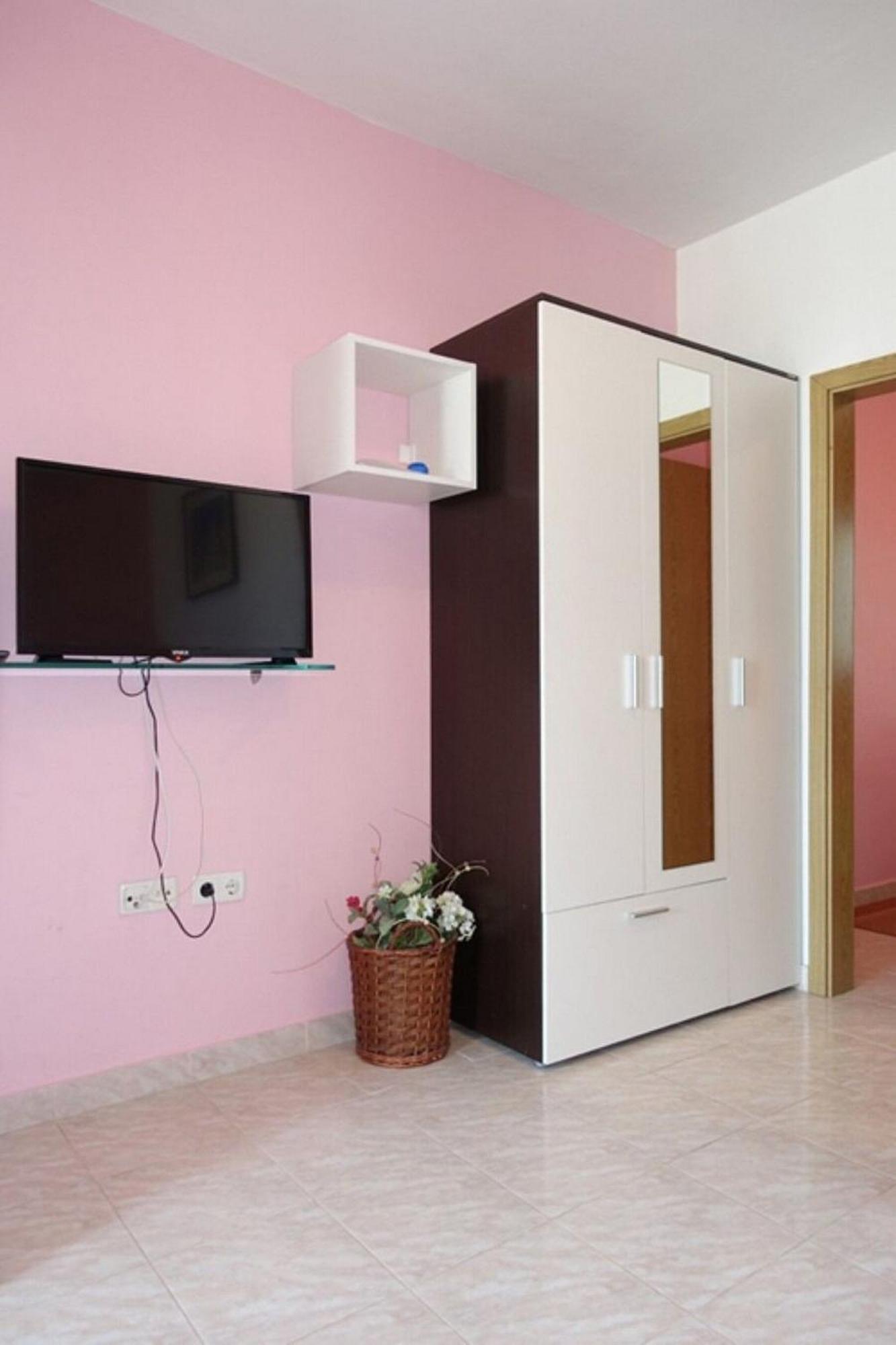 Apartments Ivo Затон Екстериор снимка