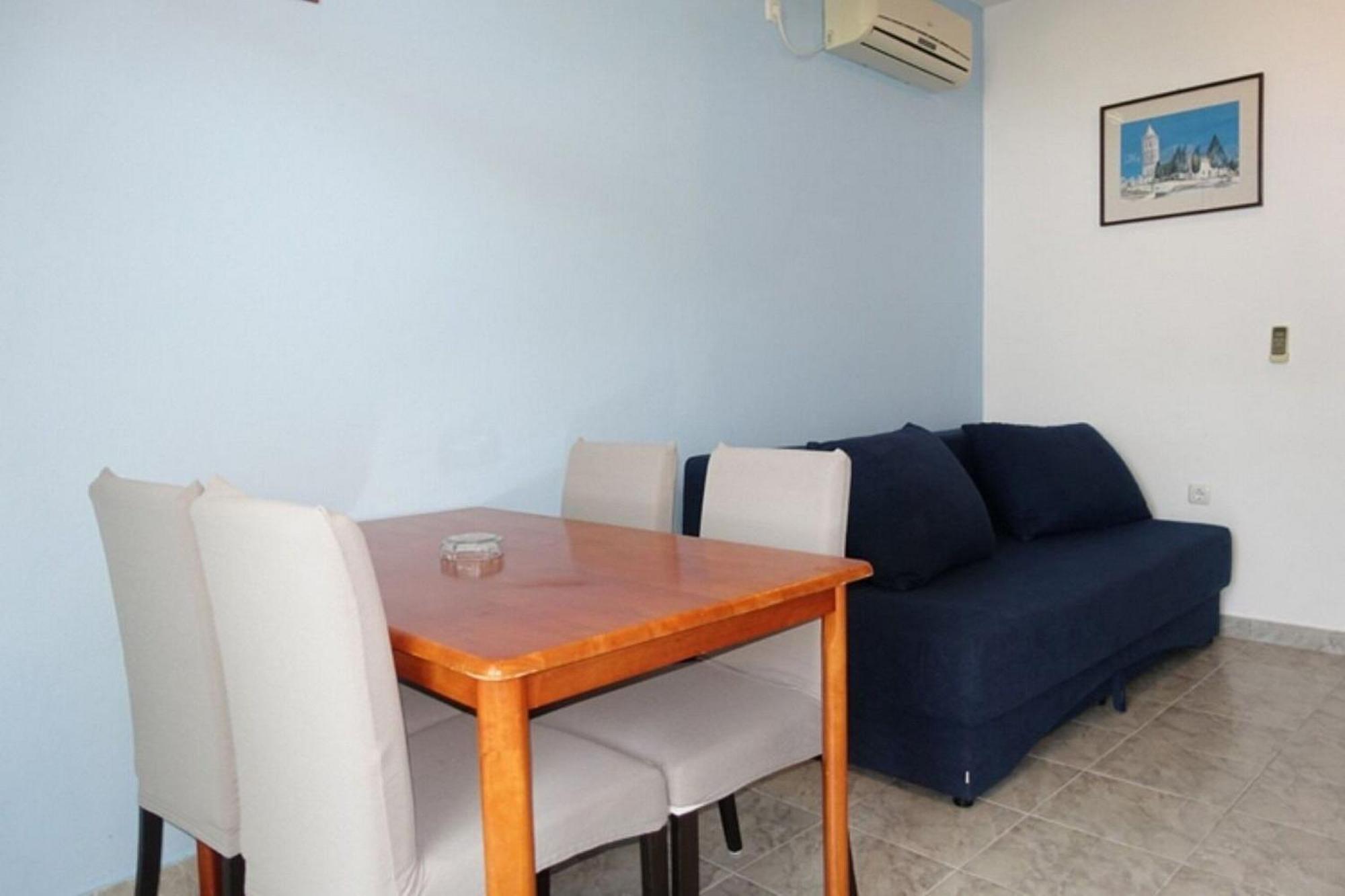 Apartments Ivo Затон Екстериор снимка