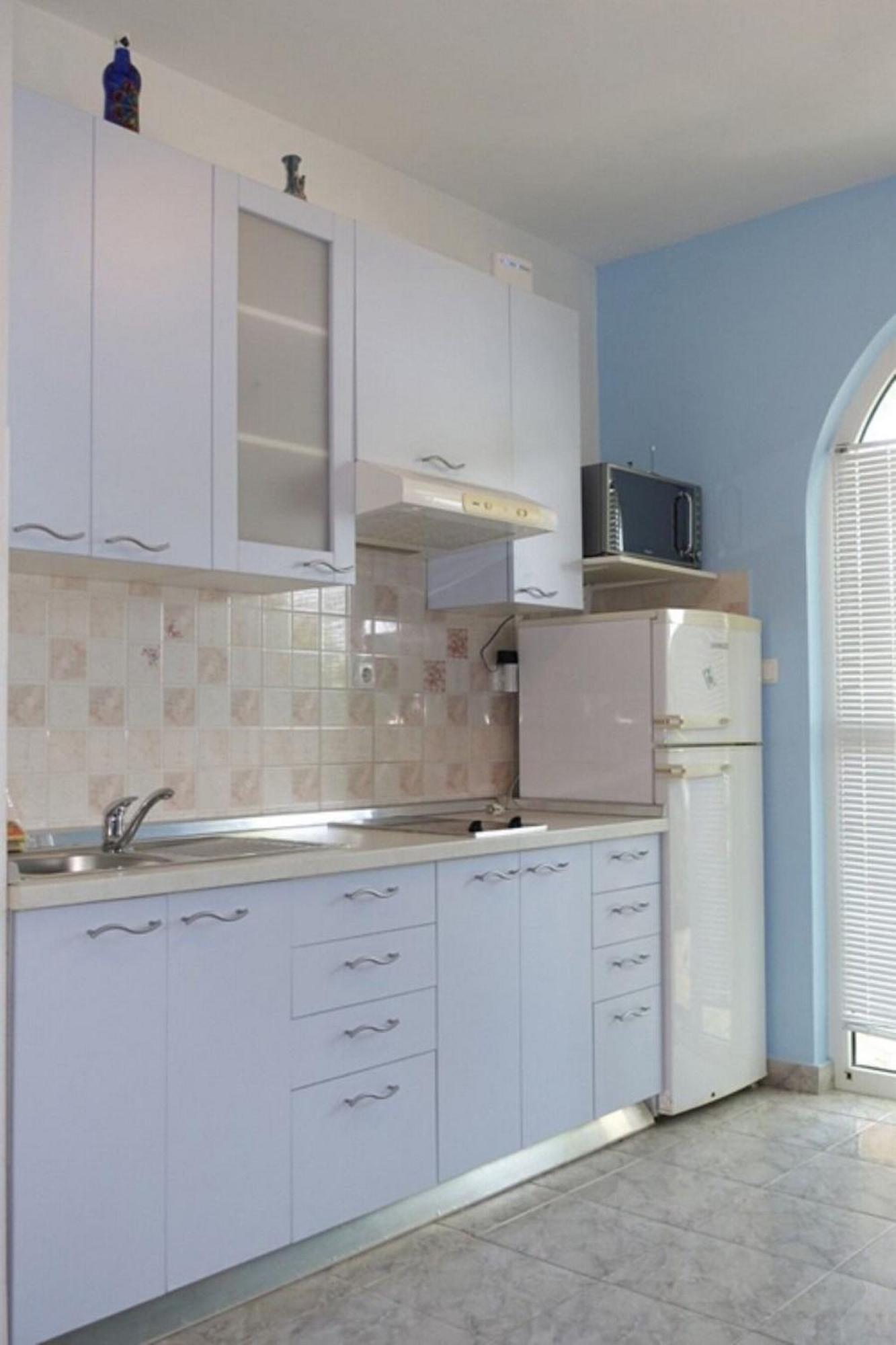 Apartments Ivo Затон Екстериор снимка