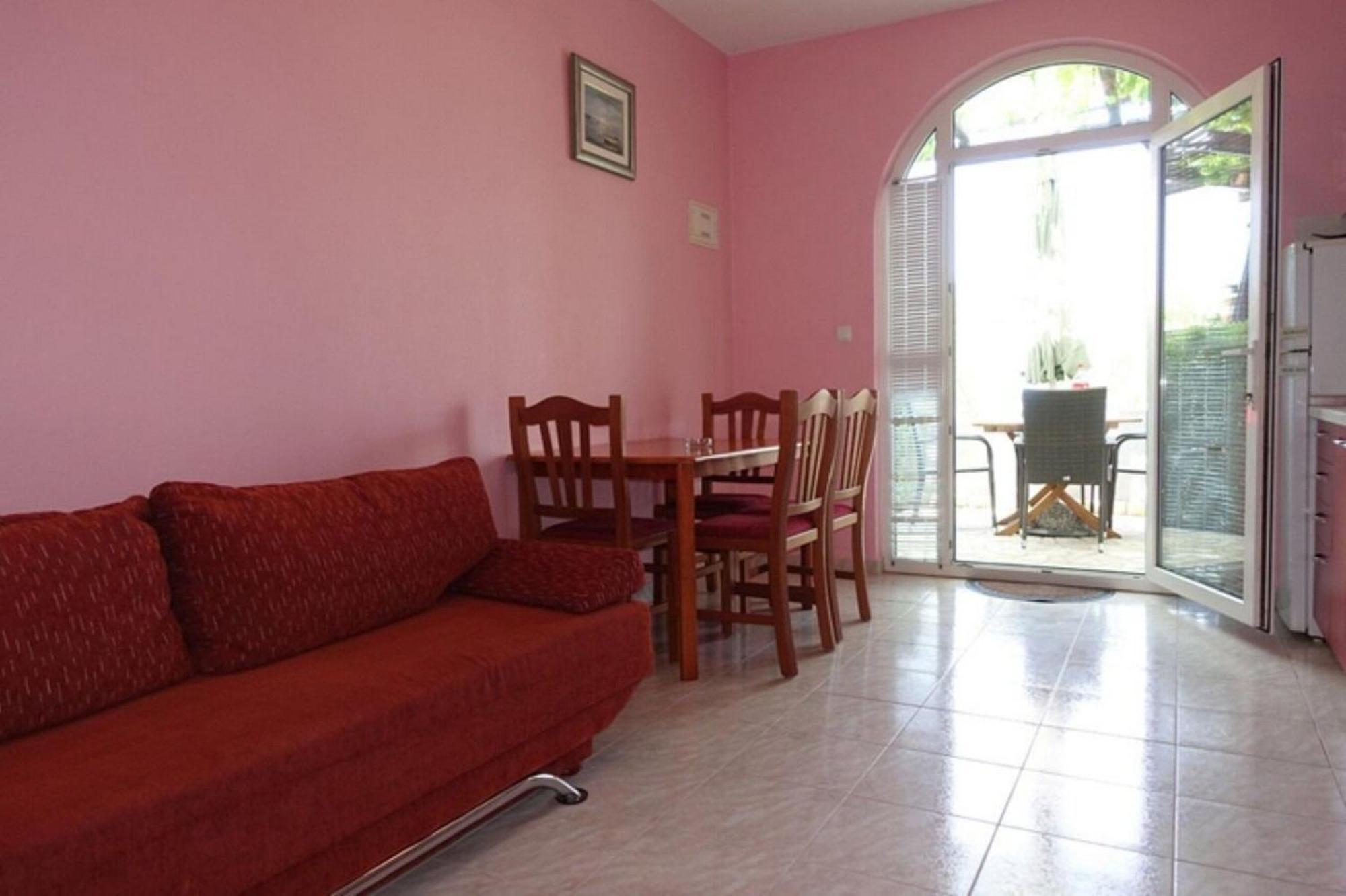 Apartments Ivo Затон Екстериор снимка